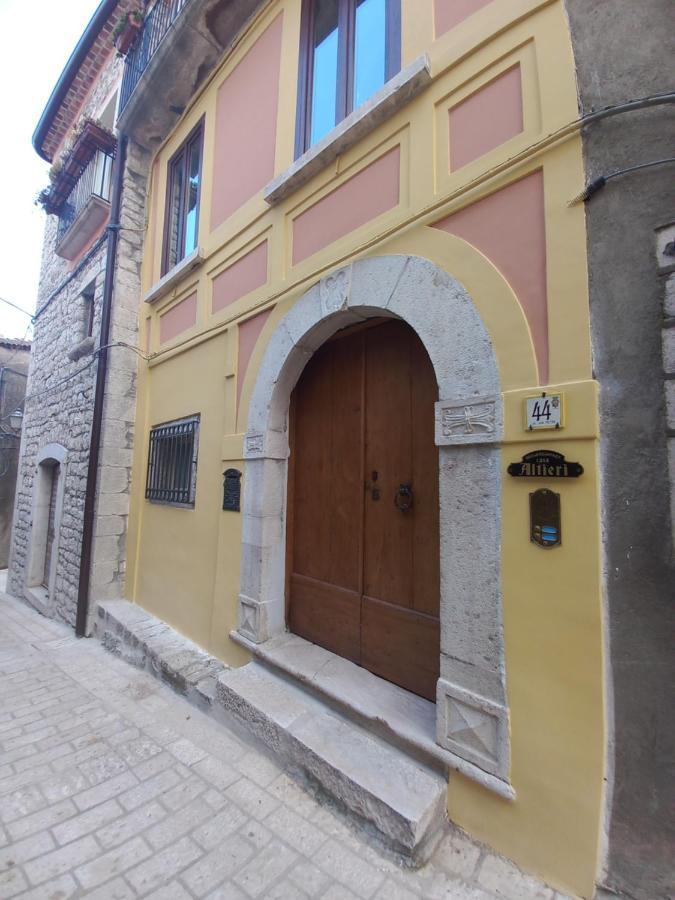 Casa Altieri Bed and Breakfast Cusano Mutri Exteriör bild
