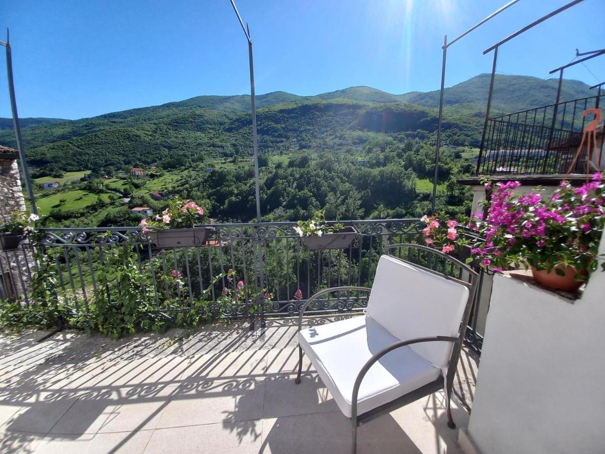 Casa Altieri Bed and Breakfast Cusano Mutri Exteriör bild